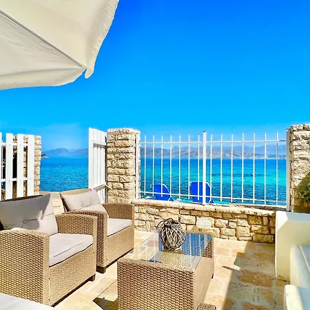 Beachfront House Christina With Private Heatable Pool By Dadovillas * Kassiopi