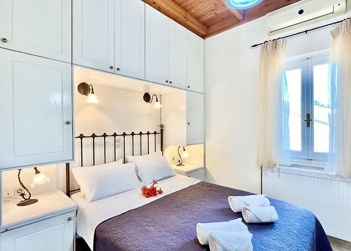 Beachfront House Christina With Private Heatable Pool By Dadovillas Kassiopi