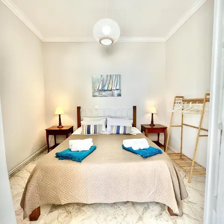 וילה Beachfront House Christina With Private Heatable Pool By Dadovillas *