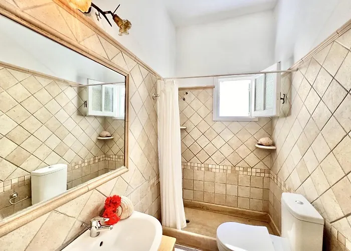 Vilă Beachfront House Christina With Private Heatable Pool By Dadovillas Kassiopi